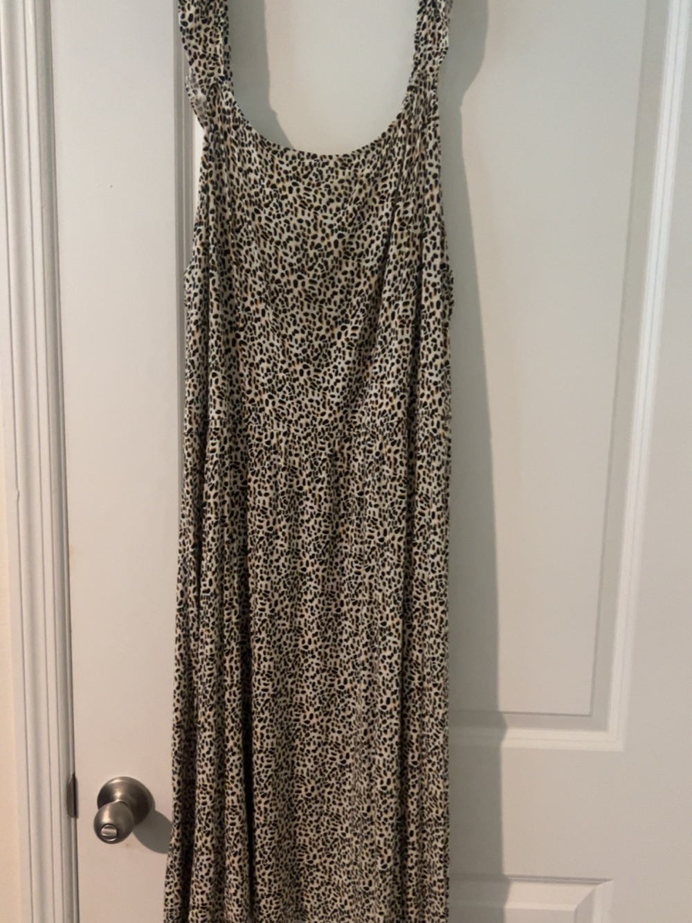 Sleeveless Leopard-Print Maxi Dress in Beige and Black